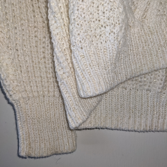 Sweater - Picture 3 of 5